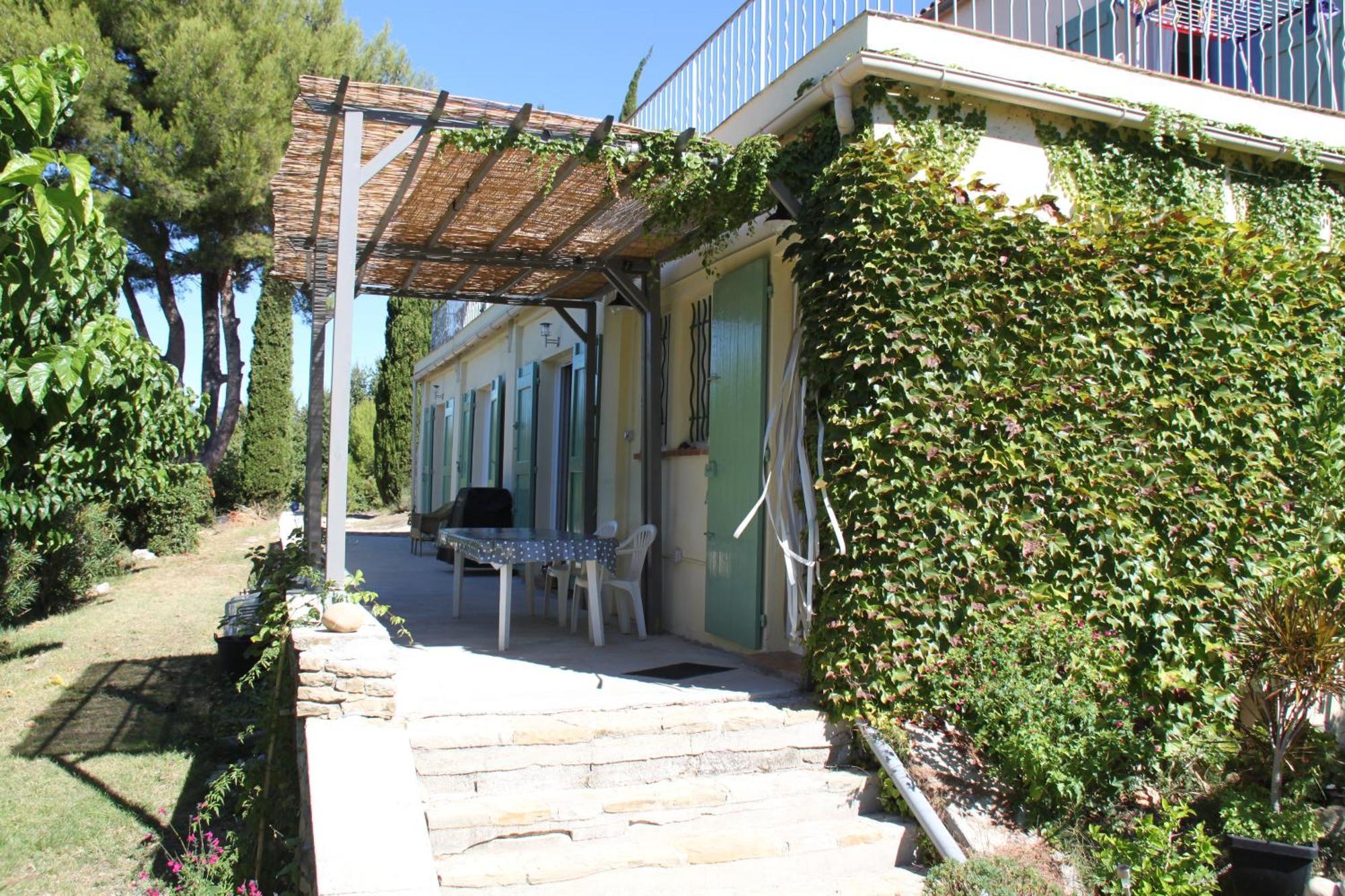 La Maison De *